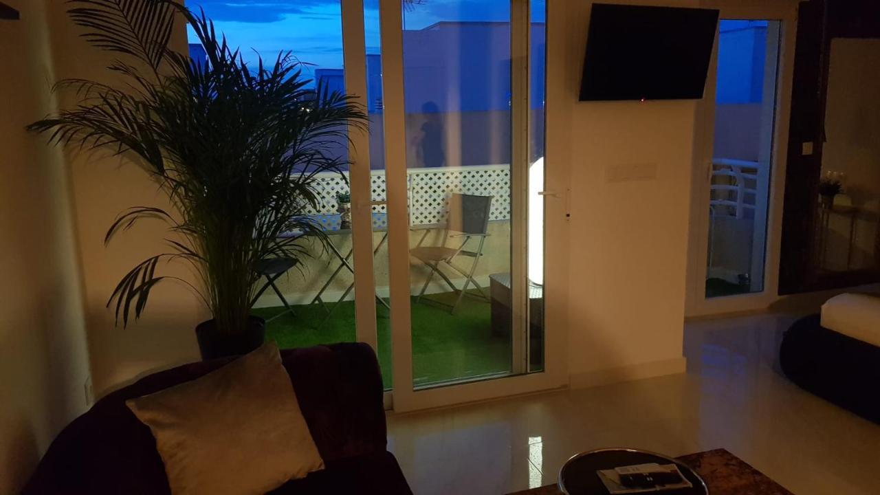 Apartamento Pepi Puerto (Adults Only) Санта Пола Екстериор снимка